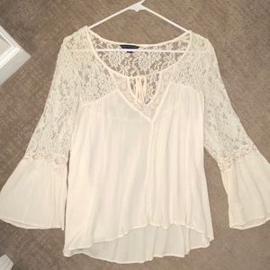 American Eagle lace shirt
